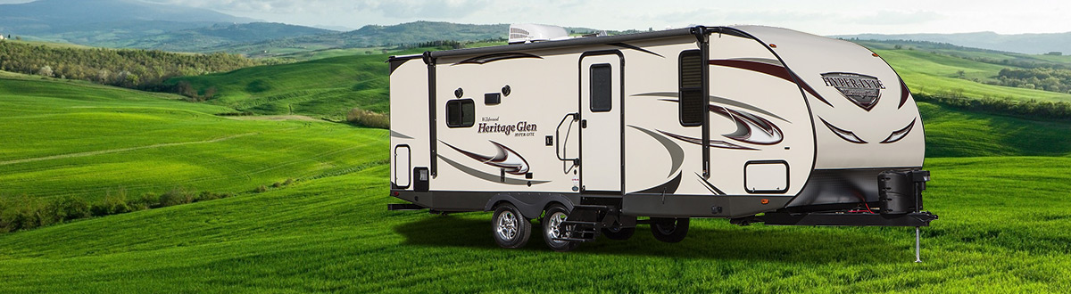2017-ForestRiver-Wildwood-Heritage-Glen-Hyper-Lyte for sale in RV Direct America, Titusville, Florida